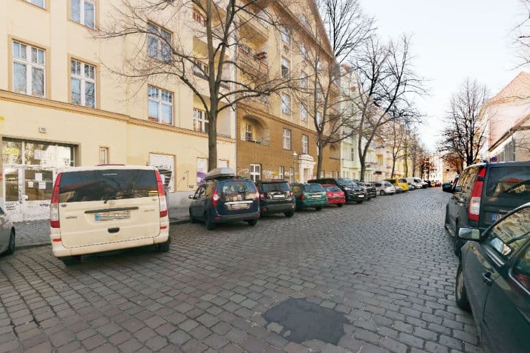 Studio Apartment with Balcony in Reuterplatz ( Neukölln) – image 17