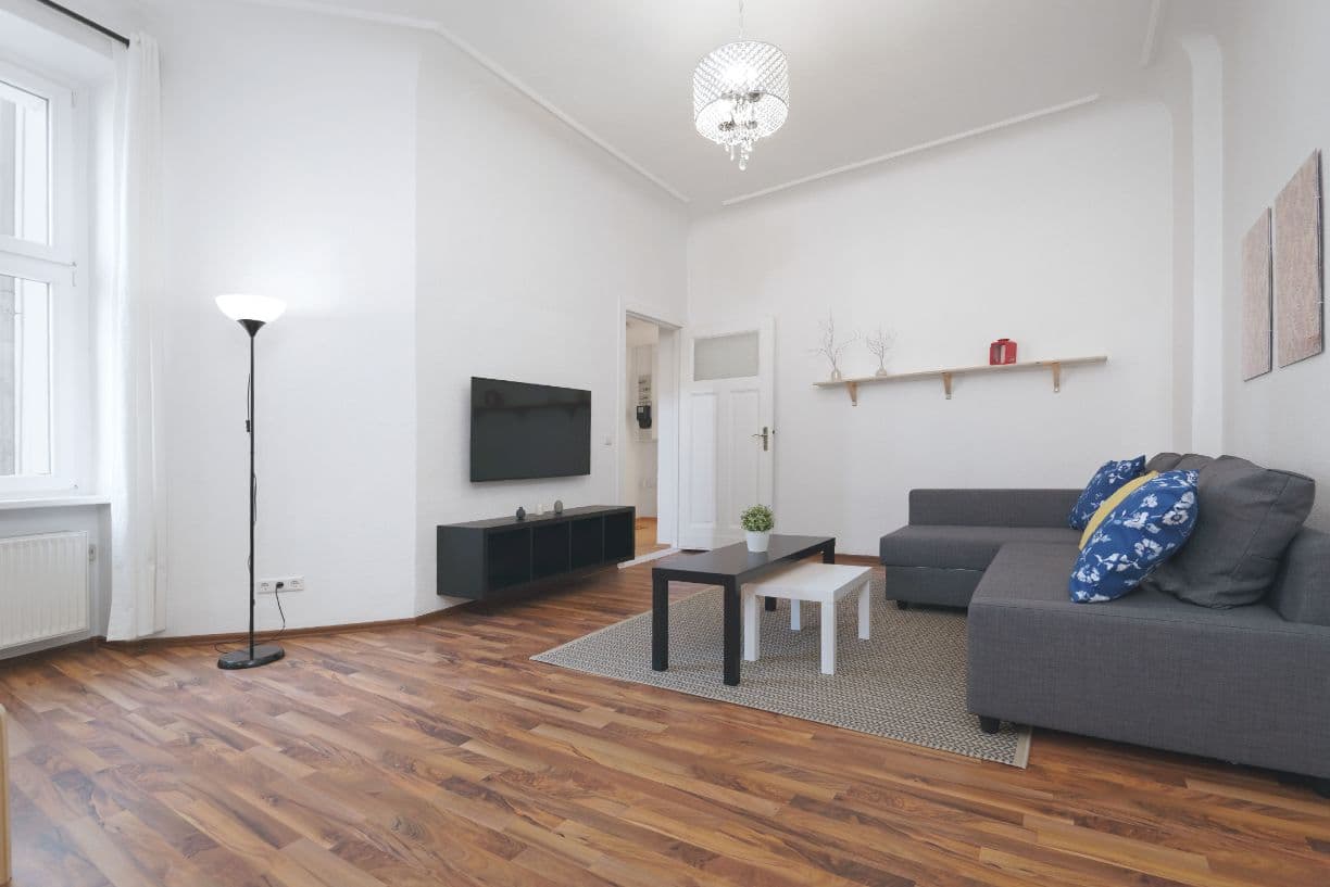 3 Rooms with Balcony near U-Rehberge (Wedding) – image 3