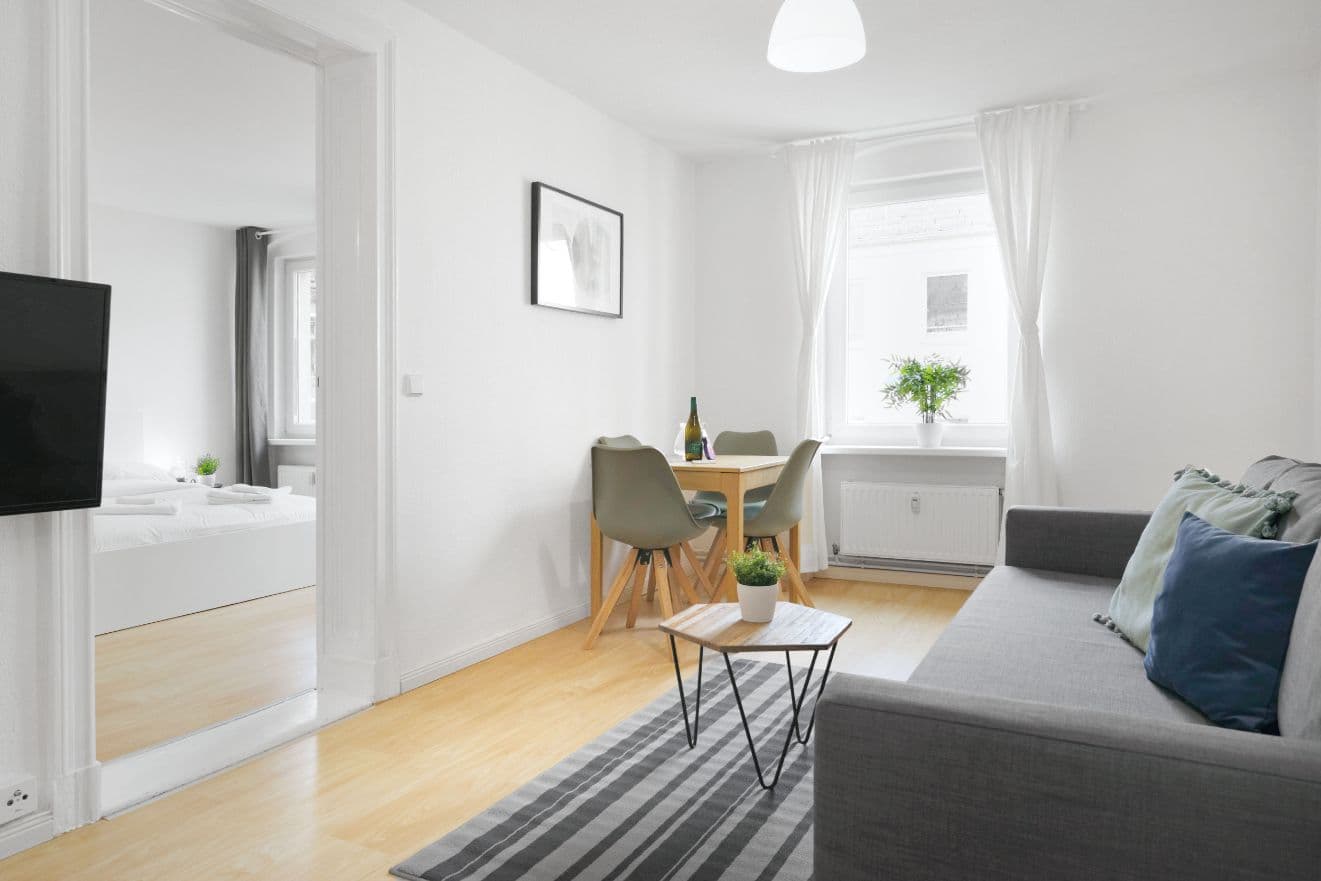 2 Rooms near Westhafen (Moabit) – image 5