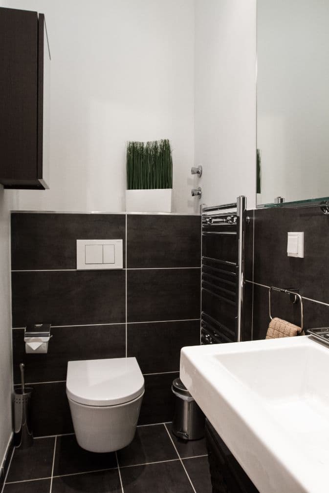 2 Rooms near Schönlein Straße (Neukölln) – image 10