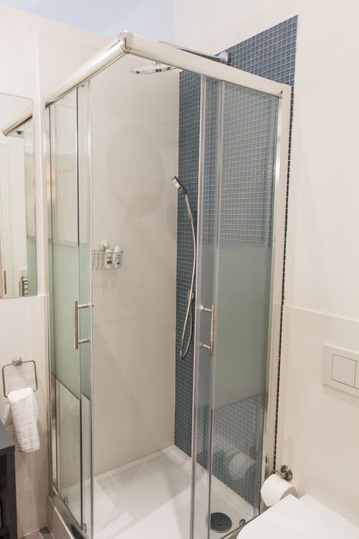 3 Rooms with Balcony near Görlizer Park – image 15