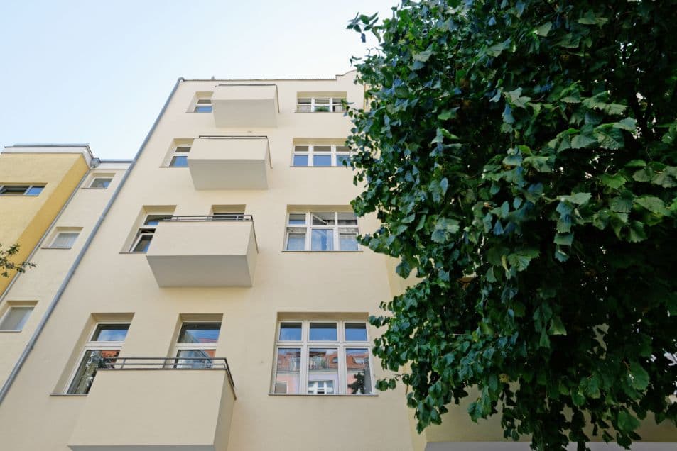 4 Rooms with Balcony near U-Seestraße (Wedding) - image 3