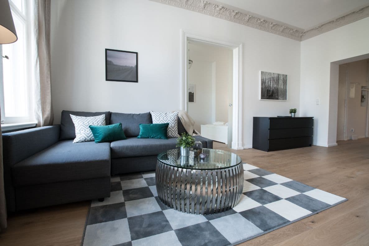 3 Rooms with Balcony in Schöneberg – image 4