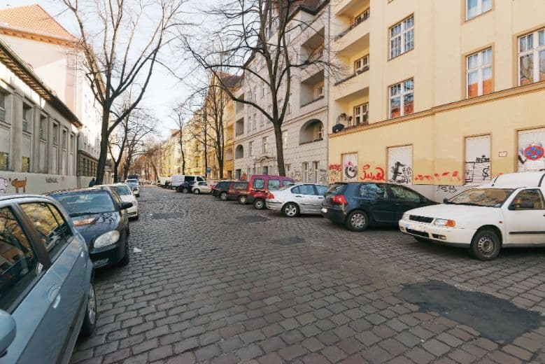 Studio Apartment with Balcony in Reuterplatz ( Neukölln) – image 18