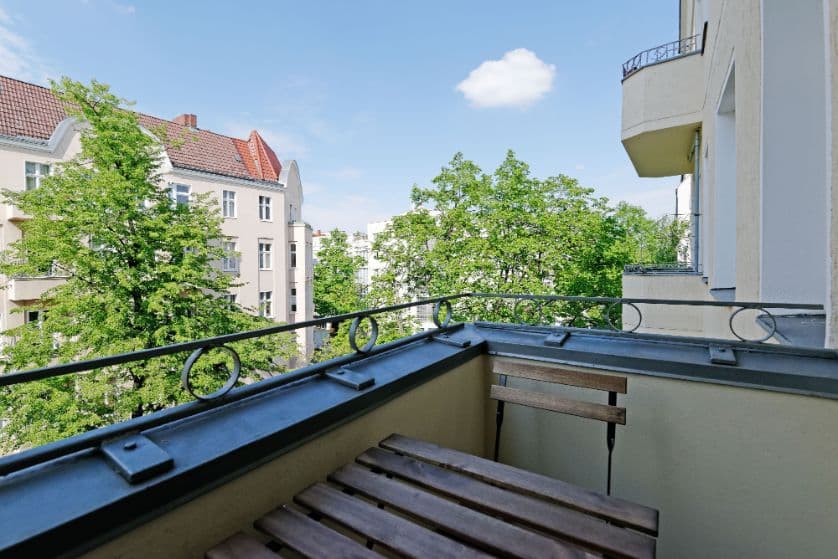 2 Rooms with Balcony in Charlottenburg – image 16