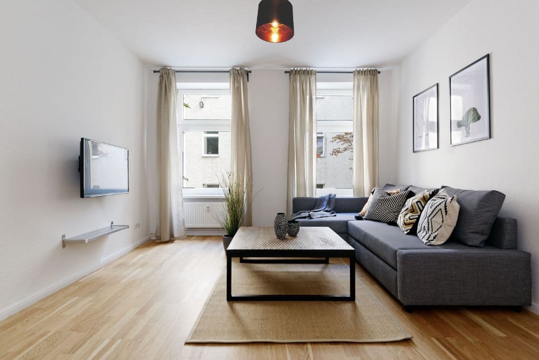 3 Rooms near Westhafen (Moabit) - image 10
