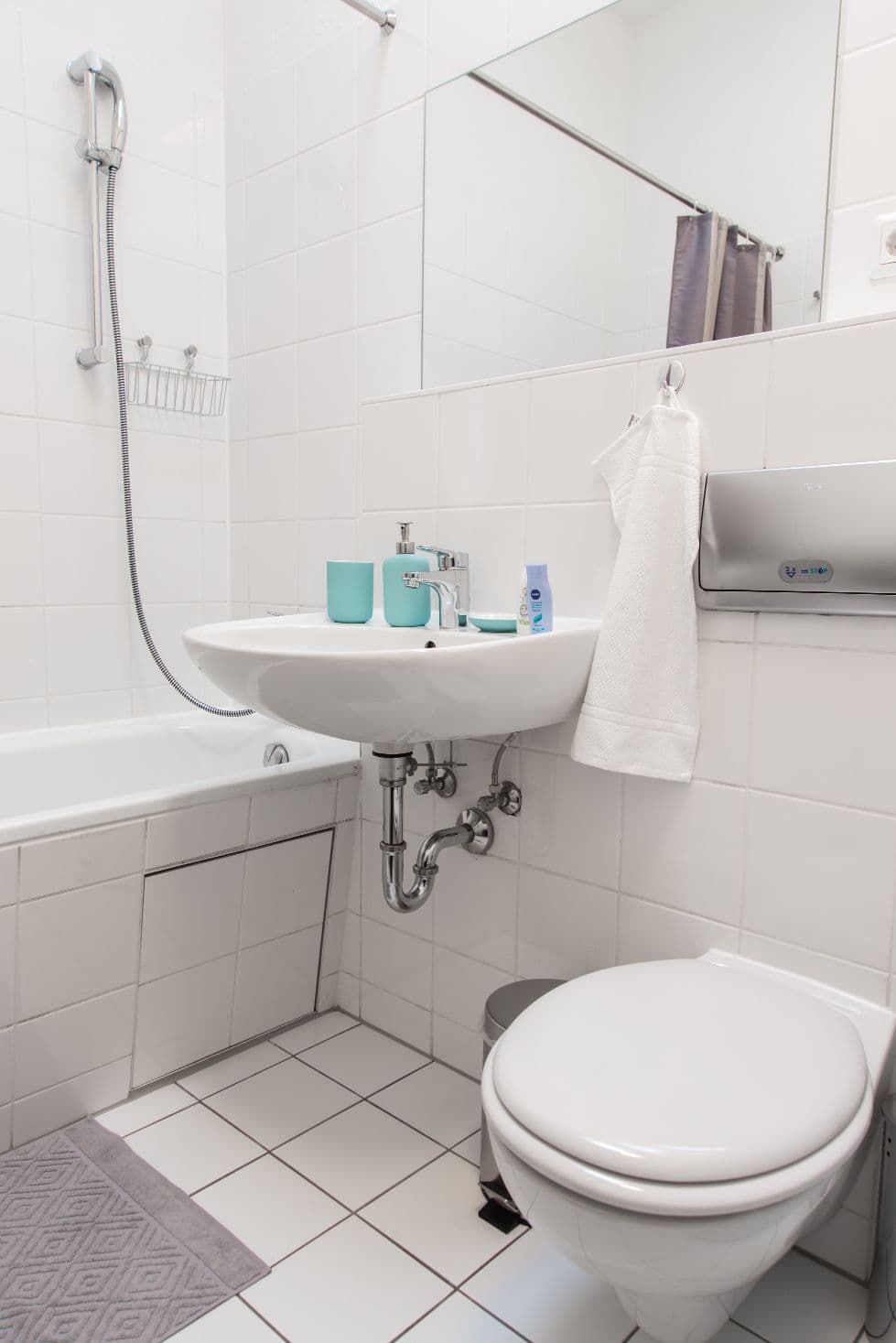 2 Rooms near U-Seestraße (Wedding) – image 15