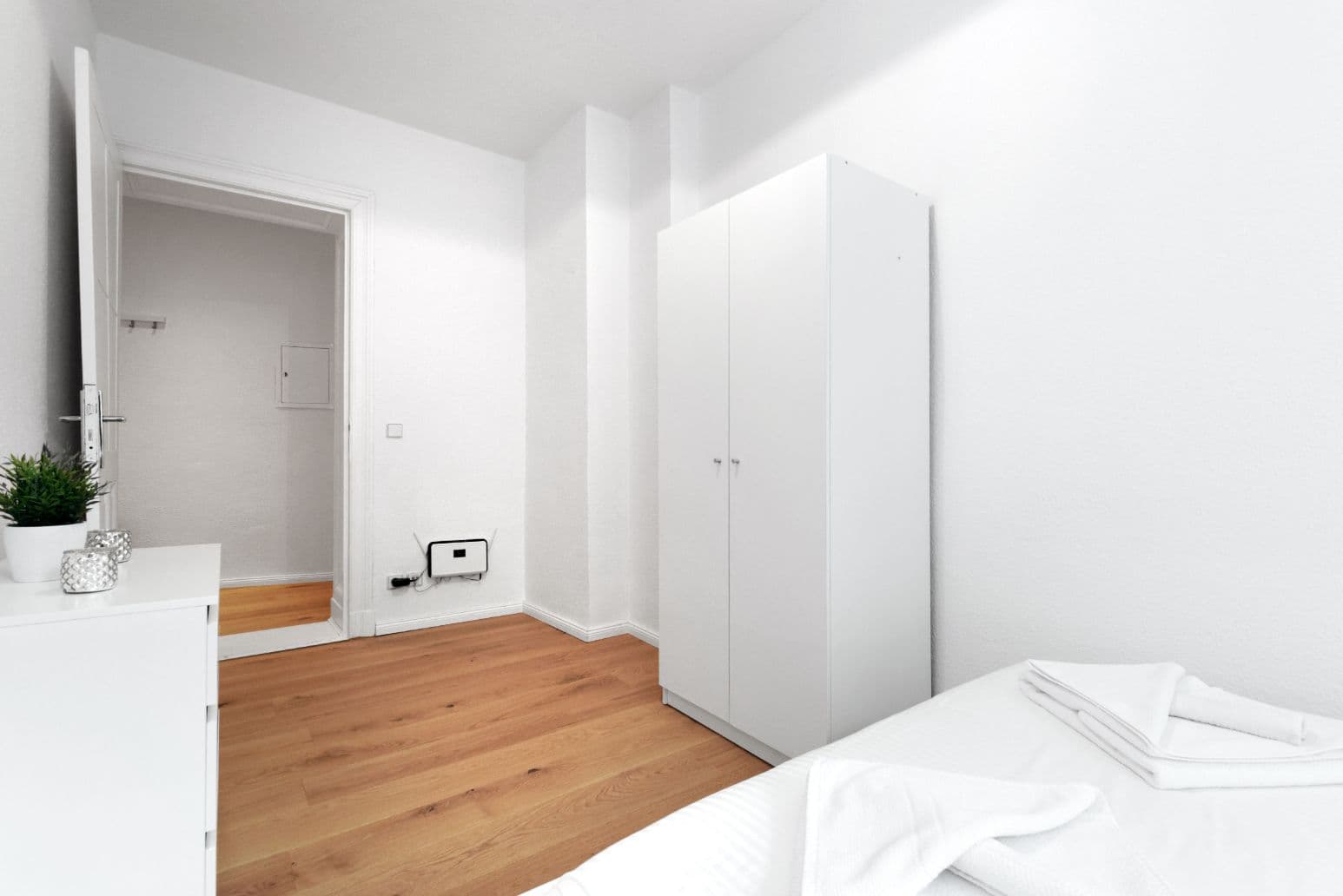 2 Rooms near Westhafen (Moabit) – image 7