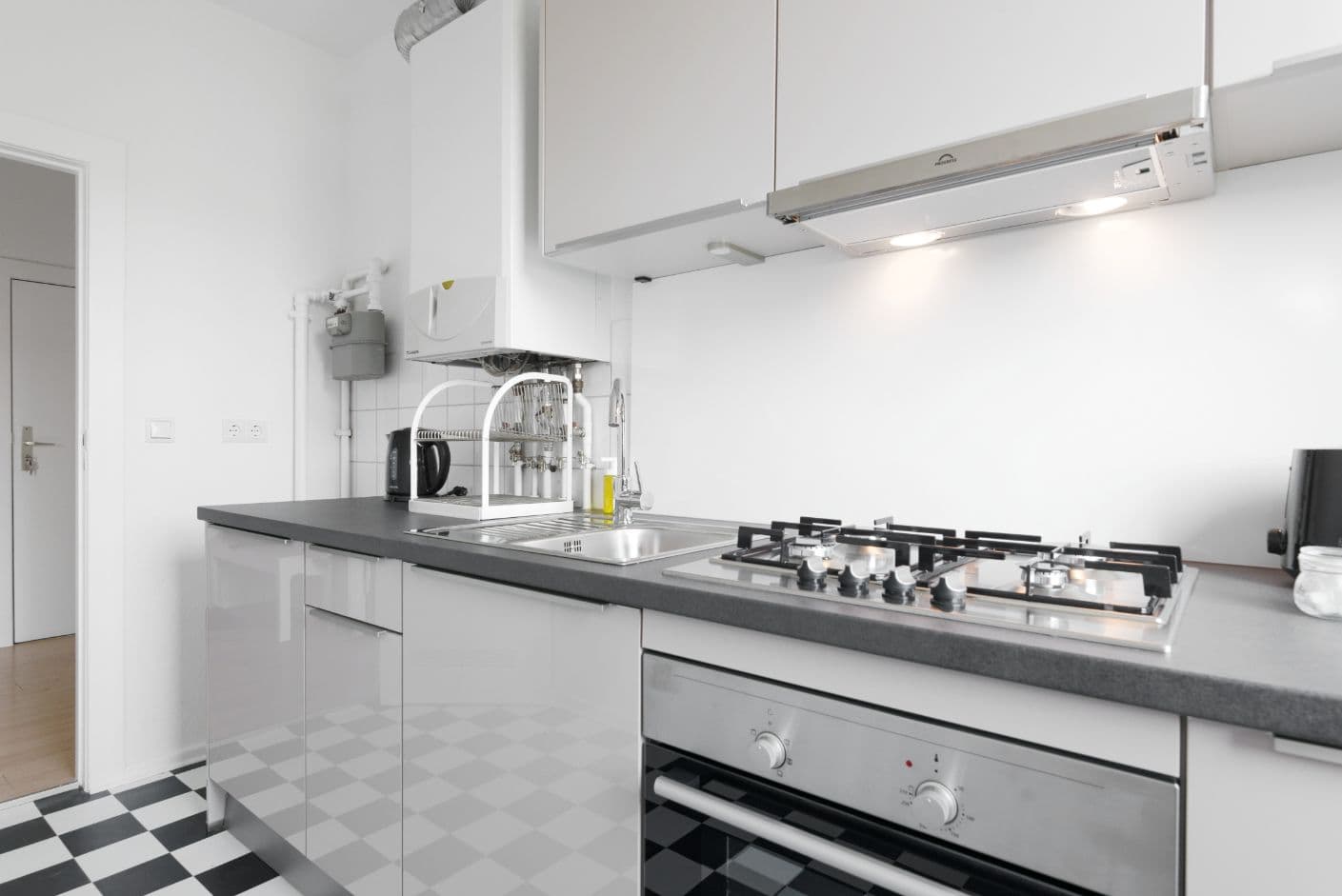 2 Rooms on Mehringdamm (Kreuzberg) – image 14