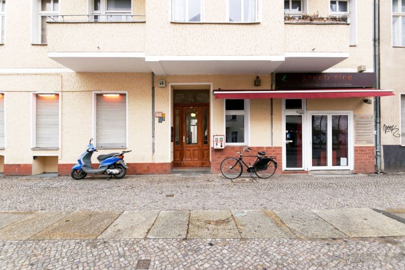 2 Rooms with Balcony in Charlottenburg – image 18