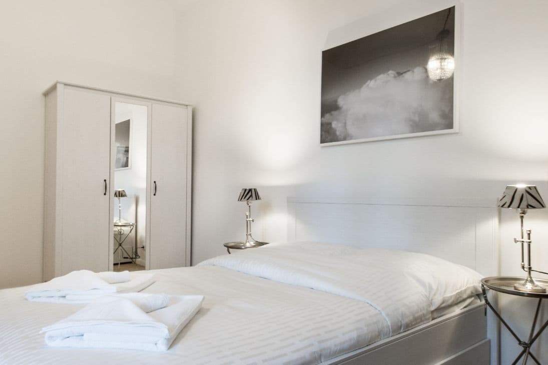4 Rooms with Balcony near U-Seestraße (Wedding) - image 18