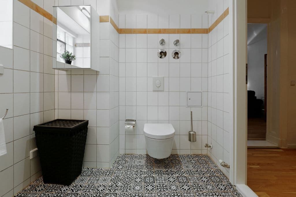 2 Rooms near Westhafen (Moabit) – image 18