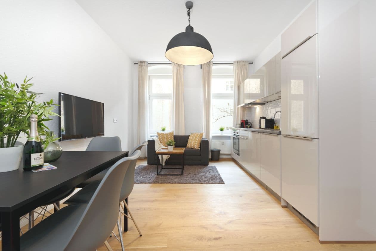 2 Rooms near Westhafen (Moabit) – image 9