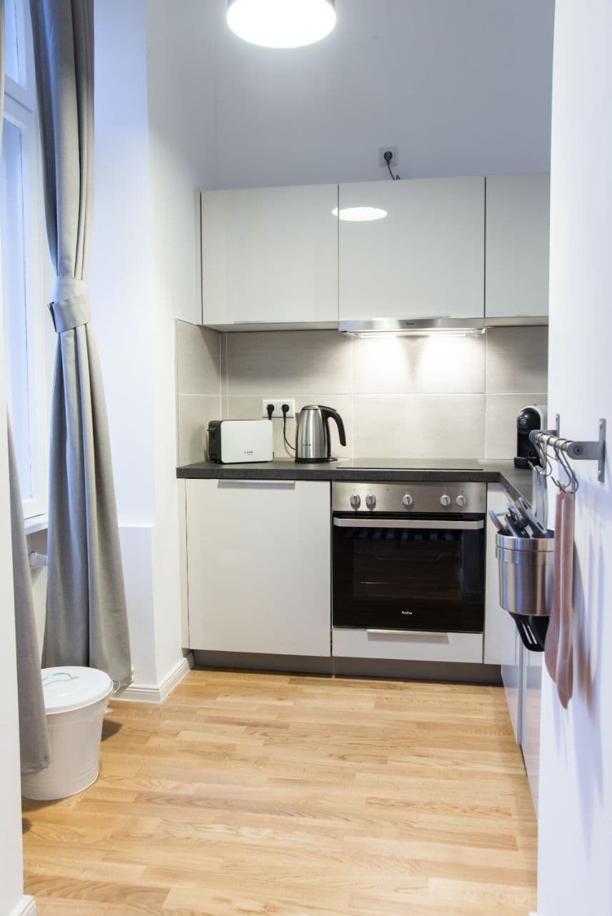 2 Rooms near Turmstraße – image 7