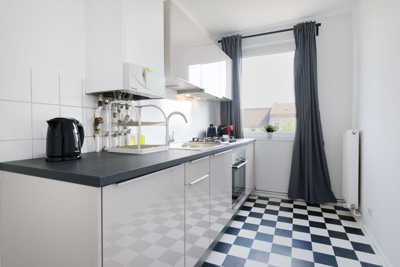 2 Rooms on Mehringdamm (Kreuzberg) – image 13