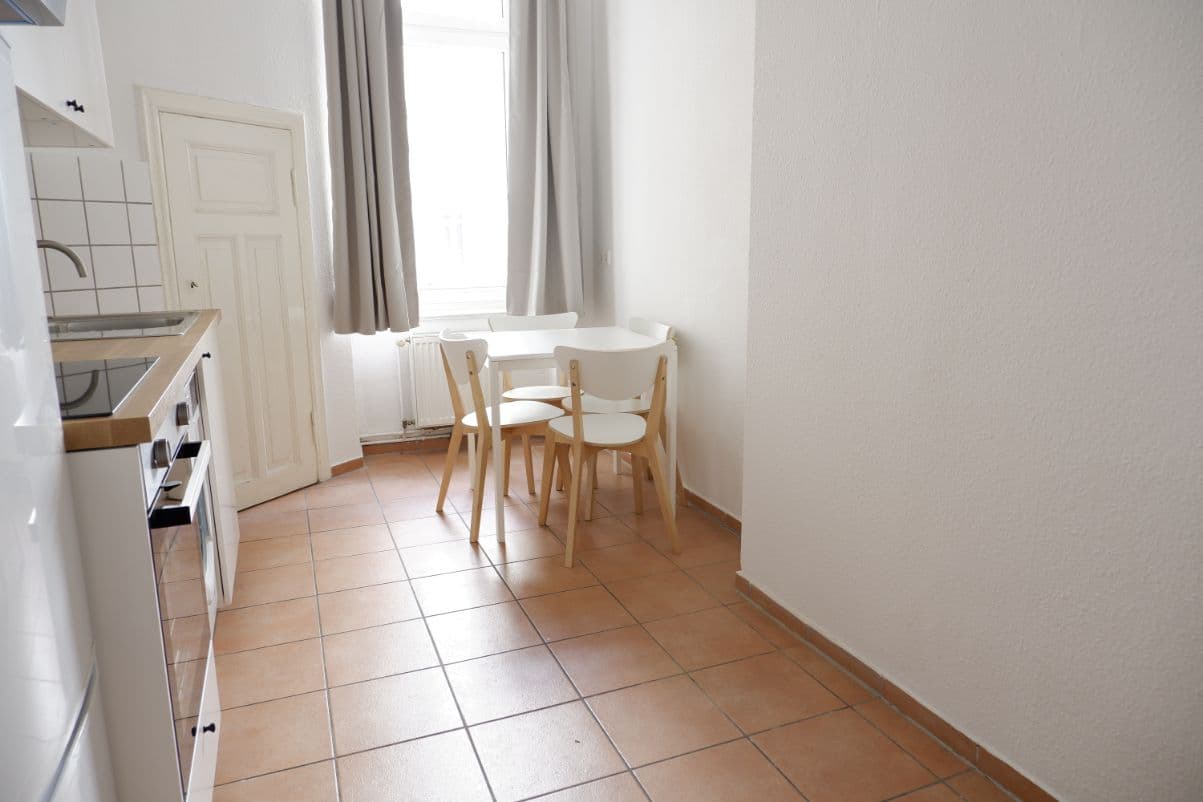 2 Rooms with Balcony in Charlottenburg – image 36