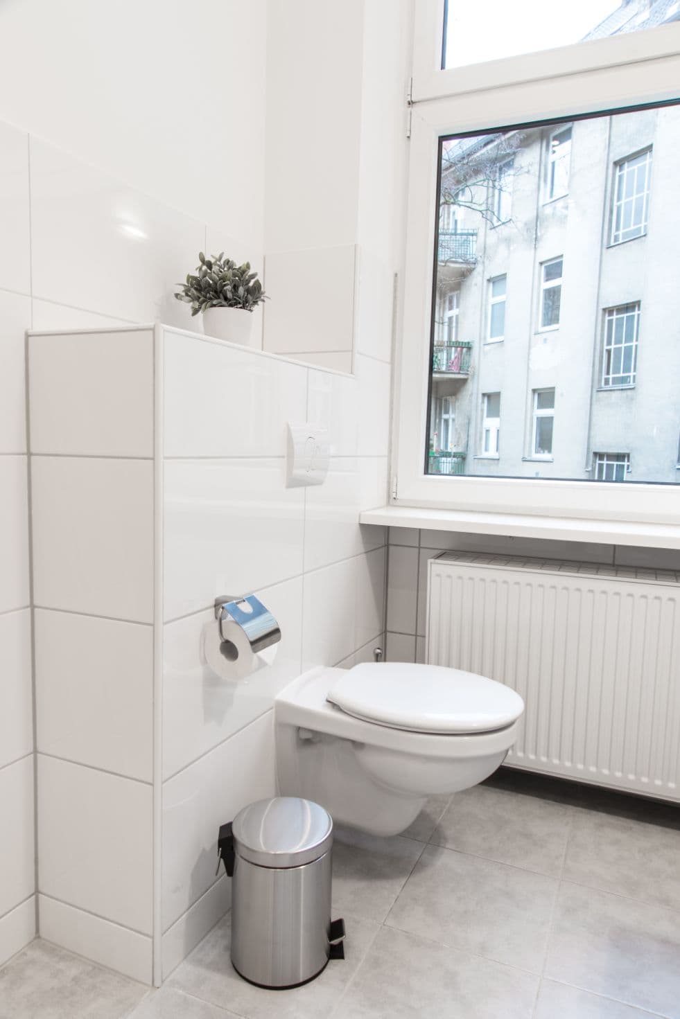 Studio Apartment with Balcony in Reuterplatz ( Neukölln) – image 10