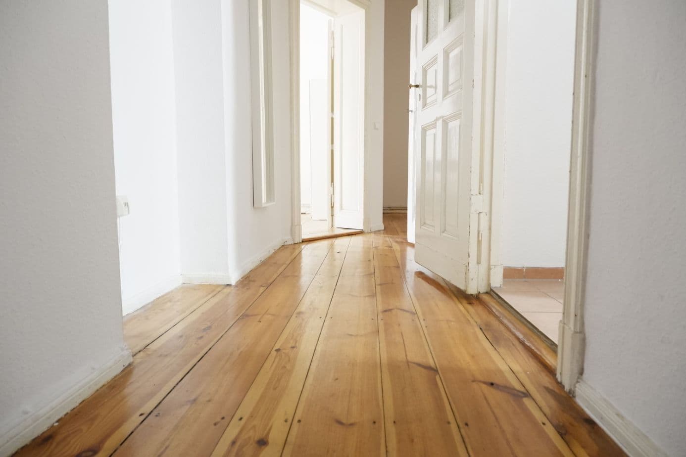 2 Rooms with Balcony in Charlottenburg – image 8
